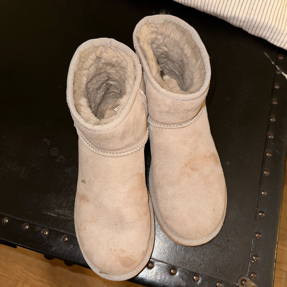Ugg Mini - image 2